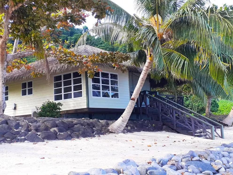 Survivor Samoa Beach Resort Falelatai Exteriör bild