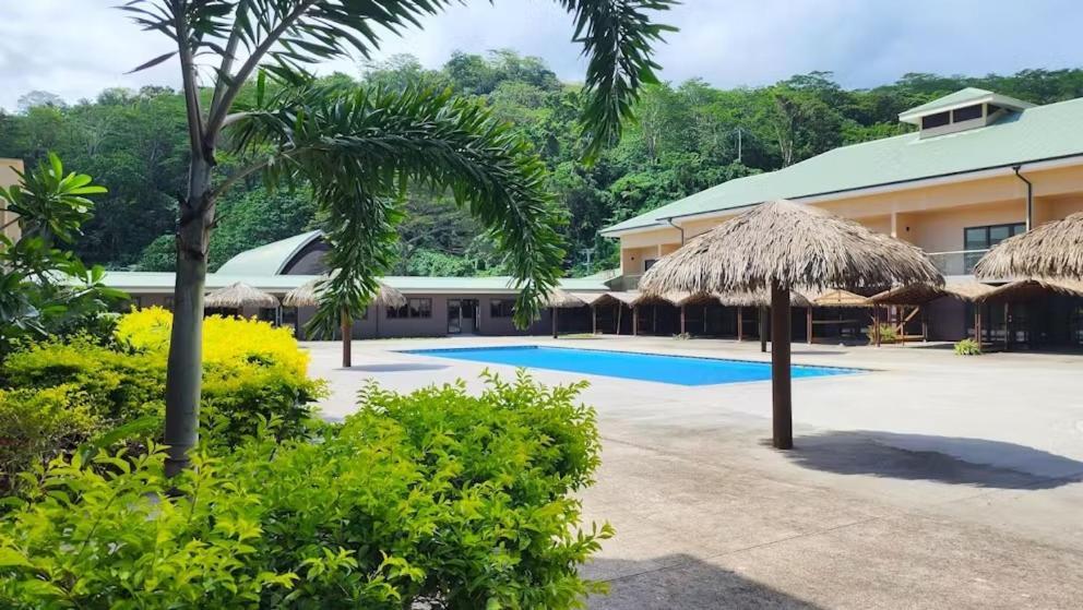 Survivor Samoa Beach Resort Falelatai Exteriör bild