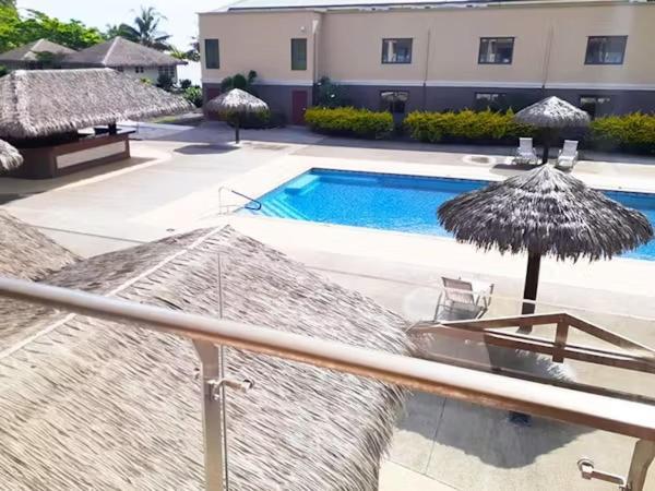 Survivor Samoa Beach Resort Falelatai Exteriör bild